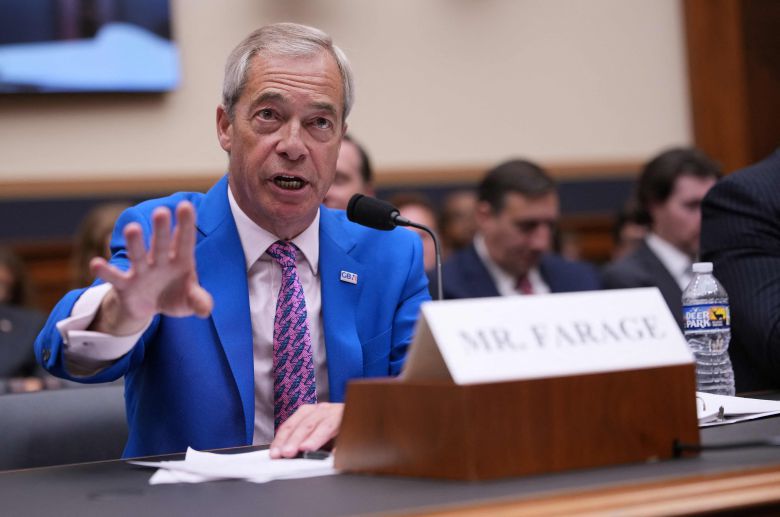 나이젤 패라지 영국개혁당 대표가 3일 미국 의회에 출석해 영국 내 표현의 자유에 대해 증언을 하고 있다. /AFP 연합뉴스