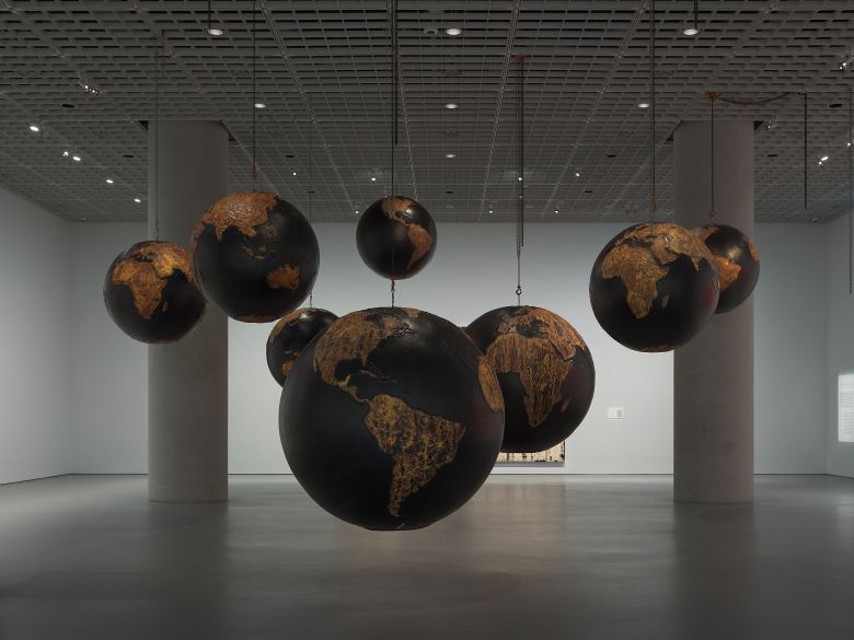 마크 브래드퍼드, 'He Would See This Country Burn if He Could be King of the Ashes'(2019). /아모레퍼시픽미술관