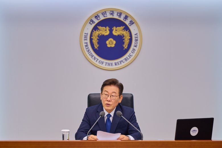이재명 대통령이 지난 4일 서울 용산 대통령실 청사에서 열린 제9차 수석·보좌관 회의에서 발언하고 있다. /대통령실