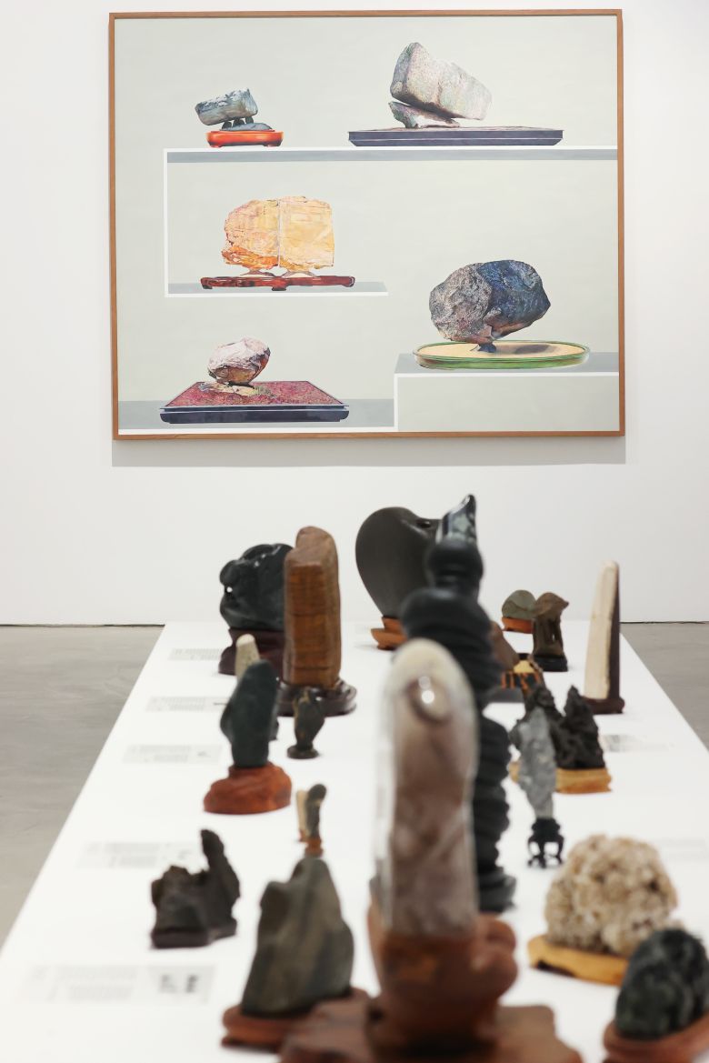 2일 서울 종로구 국제갤러리에서 열린 갈라 포라스-김 개인전 '자연 형태를 담는 조건'에서 드로잉 신작이 전시되어 있다. /연합뉴스