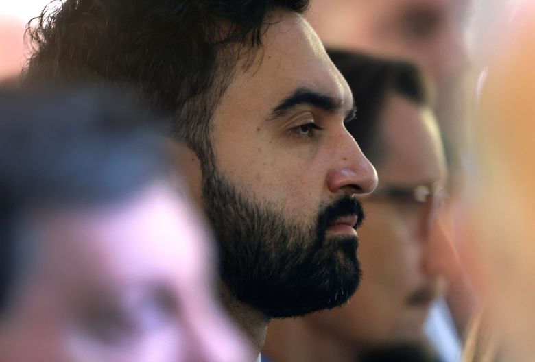 조란 맘다니 민주당 뉴욕시장 후보는 여전히 지지율 1위를 달리고 있다./UPI 연합뉴스