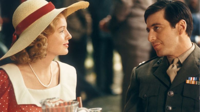 영화 '대부' 속 다이앤 키튼(왼쪽)과 알 파치노. /팝엔터테인먼트