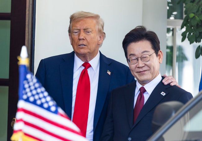 이재명 대통령과 도널드 트럼프 미국 대통령은 지난 8월 25일 한미 정상회담을 가졌지만, 많은 숙제를 남겨놓고 있다. /EPA 연합뉴스