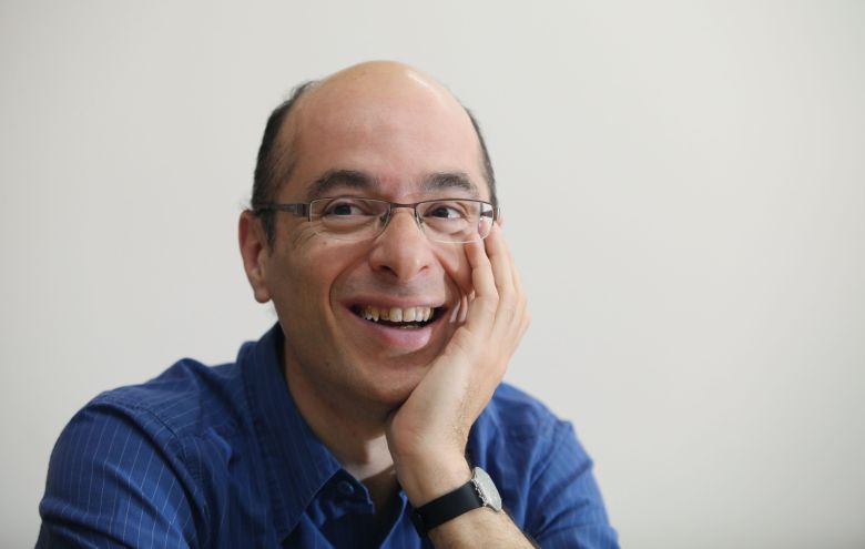 2010년 5월 11일 오후 프랑스 인기 소설가 베르나르 베르베르가 서울 평창동 '열린책들' 출판사에서 자신의 이야기를 늘어놓고 있다./오종찬 기자