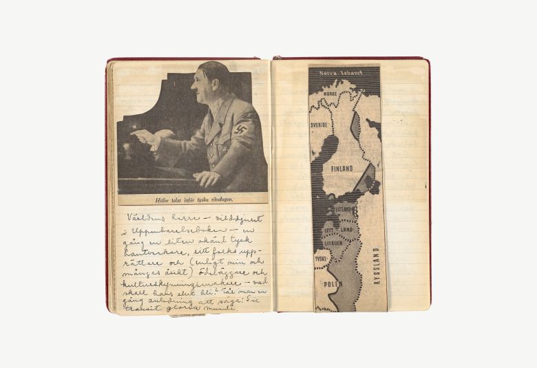 린드그렌의 1940년 7월 21일 일기. 독일제국의회에서 발언하는 히틀러 사진과 함께 "그의 끝은 어떤 모습일까? 언젠가 말할 수 있겠지. Sic transit gloria mundi(이렇게 세상의 영광은 사라지는구나)"라고 적었다. /시공사