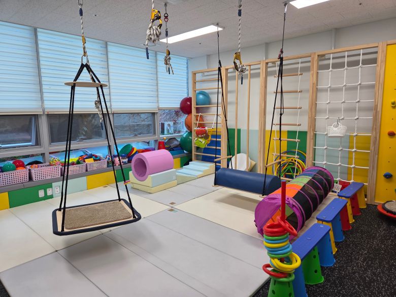 아이들이 다양한 활동을 할 수 있는 감각통합치료시설 모습/최아리 기자