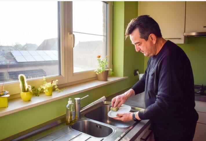 지금 할 수 있는 작은 역할부터 찾아보자. 아직은 의미를 찾으려 애쓰지 않아도 된다. /셔터스톡