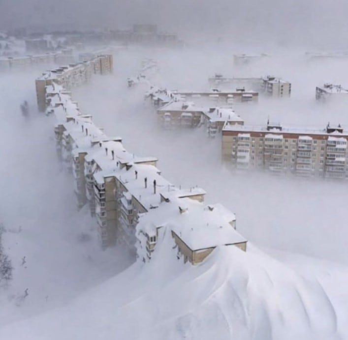 러시아 극동 캄차카 반도에 수십 년 만의 폭설이 덮쳤다./X(옛 트위터)