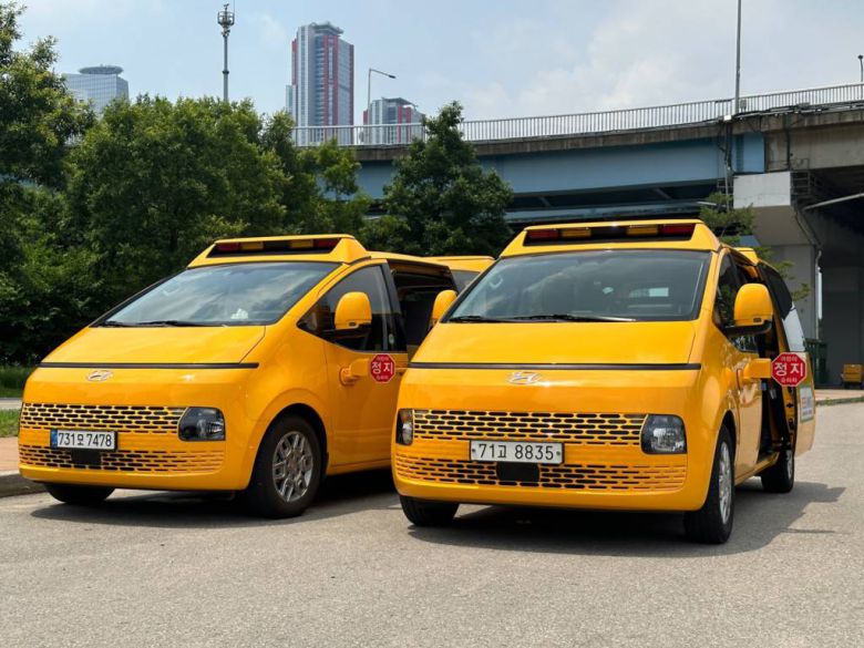 스쿨버스가 지난 2023년 6월 도입한 통학차량 / 출처=스쿨버스