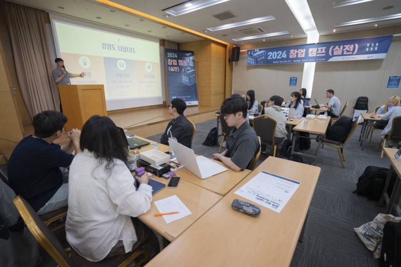 학생들은 이번 캠프를 통해 스타트업의 실현 가능성과 운영 경험 등을 쌓을 수 있었다 / 출처=IT동아