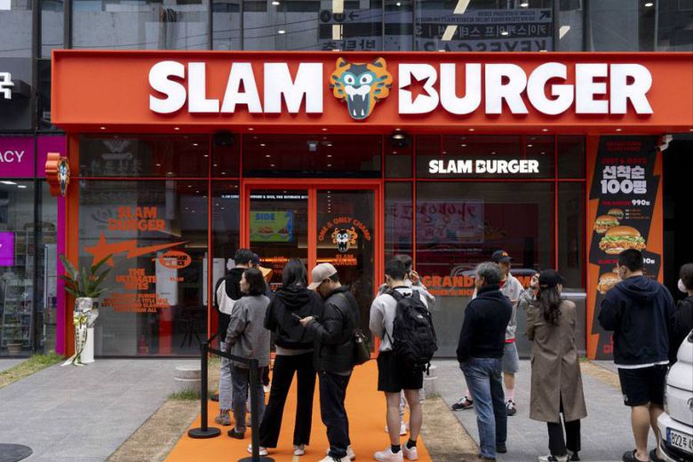 컨트롤엠, K-푸드 버거로 승부하는 ‘슬램버거’ 첫 매장 오픈 / 출처=컨트롤엠