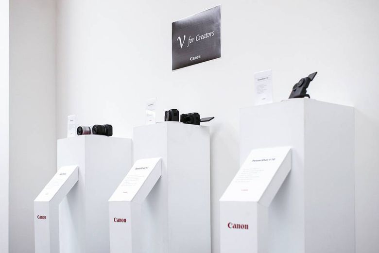 캐논 역시 영상 전문 기종인 V 시리즈로 1인 크리에이터 시장 공략에 나선다 / 출처=IT동아