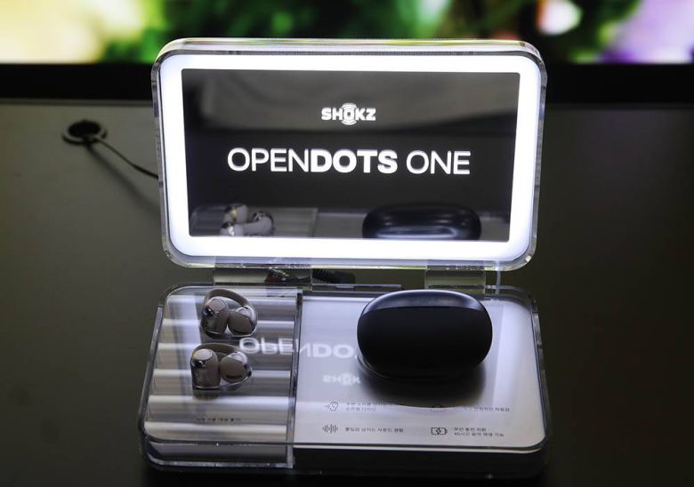 클립형 오픈이어 이어폰 오픈닷 원 / 출처=샥즈