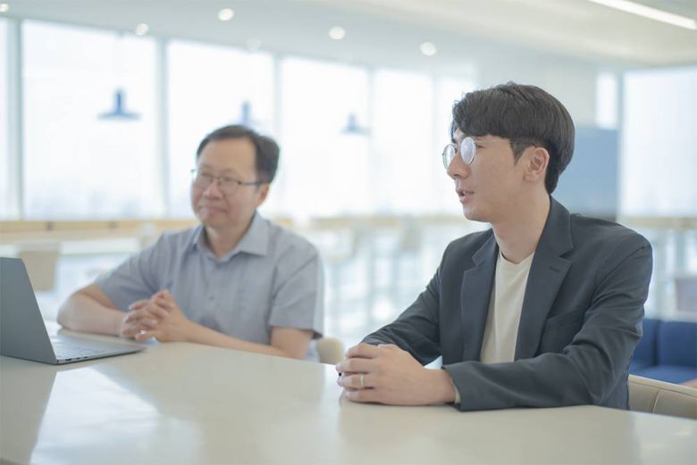 사용자는 서비스가 GPU인지, NPU 기반인지를 따지지 않는다. 중요한 것은 운용 비용이다 / 출처=IT동아