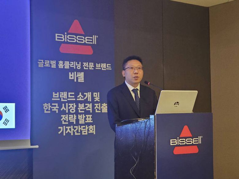 비쎌을 소개하는 크리스 챙 비쎌 아시아 총괄 / 출처=IT동아