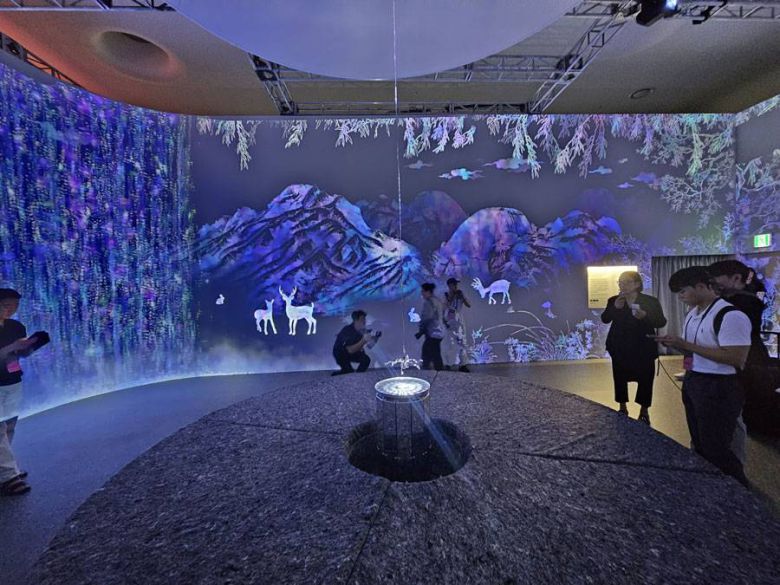 세션 2부 '산수, 끝없는 윤슬' / 출처=IT동아