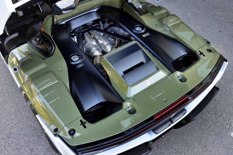 페라리 SC40 엔진룸 / 출처=페라리