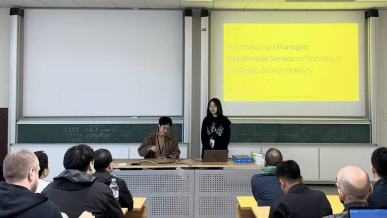 김유하 카카오엔터프라이즈 어드밴스드플랫폼 개발팀 매니저(좌)와 허지현 매니저(우) / 출처=카카오엔터프라이즈