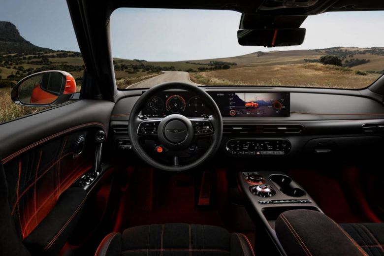 제네시스 GV60 마그마 실내 / 출처=제네시스