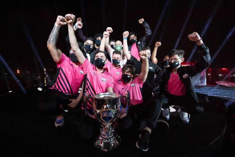 브라질 리그 우승팀 INTZ