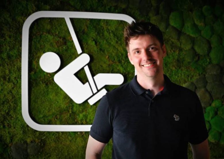 마이크 브라운 디렉터