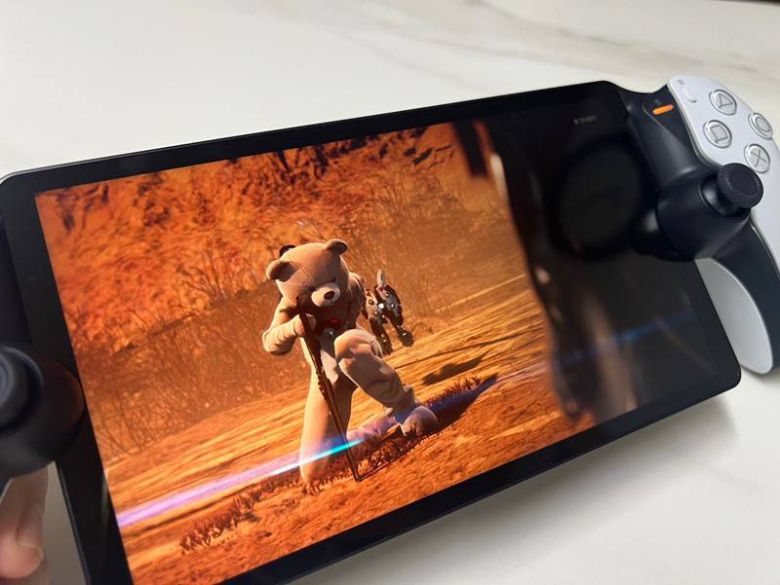 디스플레이 반사가 아쉽다.