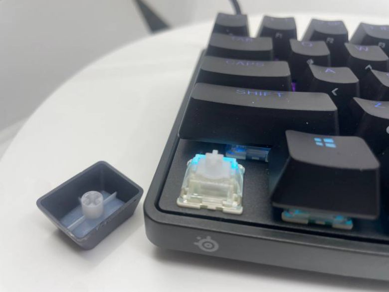 옴니포인트 3.0 기술이 적용된 하이퍼 마그네틱 스위치