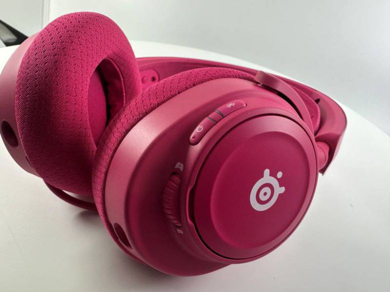 게임 중에도 쉽게 조작할 수 있는 버튼 배치