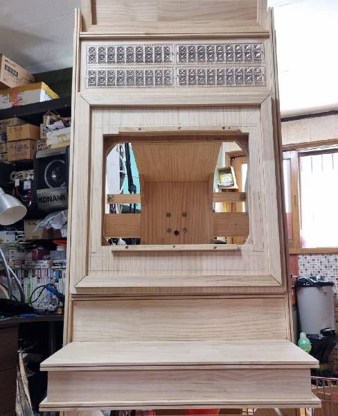 그리고 드디어 회전 기믹이 장치된 케이스를 올렸다