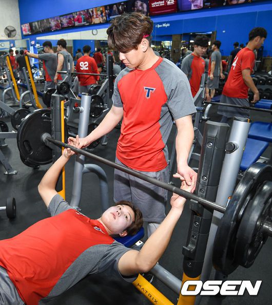 KIA 타이거즈 선수들이 지난 2020 플로리다 스프링캠프에서 체력훈련을 펼치고 있다./OSEN DB