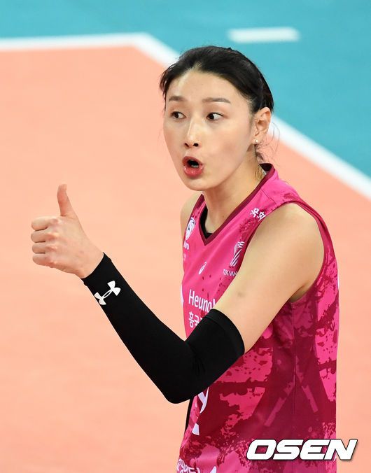 [OSEN=계양, 지형준 기자]3세트 흥국생명 김연경이 실점에 아쉬워하고 있다. /jpenws@osen.co.kr