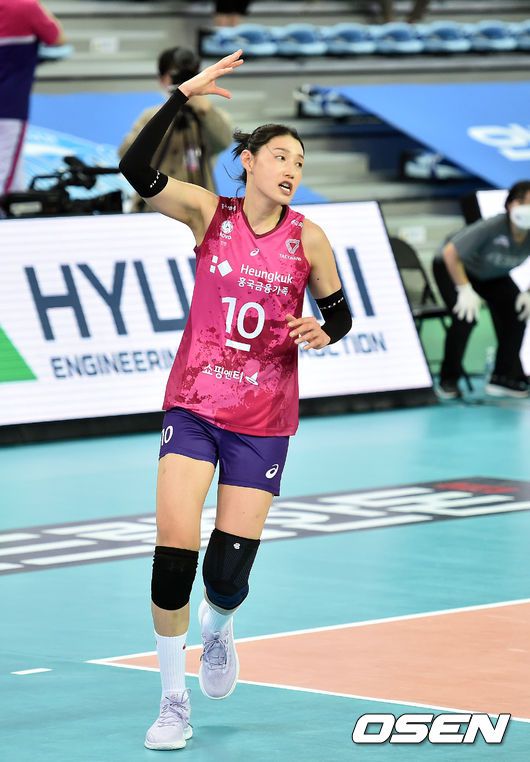 [OSEN=인천, 조은정 기자]3세트 블로킹에 성공한 흥국생명 김연경이 환호하고 있다. /cej@osen.co.kr