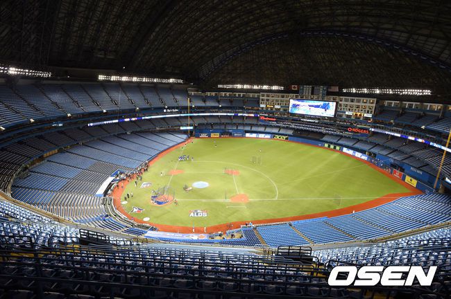 [OSEN=토론토(캐나다 온타리오주), 곽영래 기자] 캐나다 토론토의 로저스 센터 전경. / youngrae@osen.co.kr