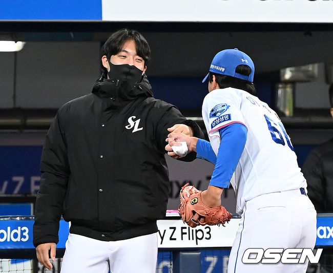 삼성 라이온즈 투수 원태인과 이재희 / OSEN DB