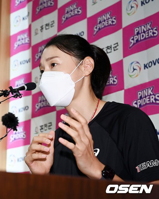 [OSEN=홍천, 민경훈 기자]흥국생명으로 돌아온 김연경이 기자회견을 하고 있다. 2022.07.08 /rumi@osen.co.kr