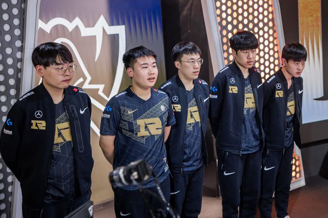 라이엇 게임즈 플리커.