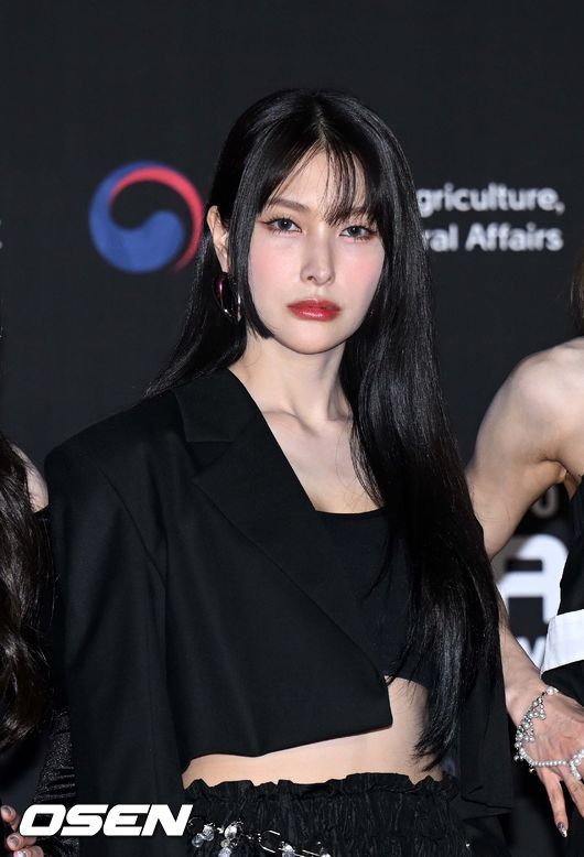 [OSEN=오사카(일본), 이대선 기자] 29일 오후(현지시간) 일본 교세라 돔 오사카에서 ‘MAMA AWARDS’ 레드카펫 행사가 진행됐다.그룹 카라 박규리가 레드카펫을 밟고 있다. 2022.11.29 /sunday@osen.co.kr