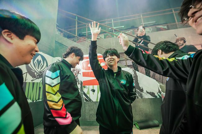 라이엇게임즈 플리커.