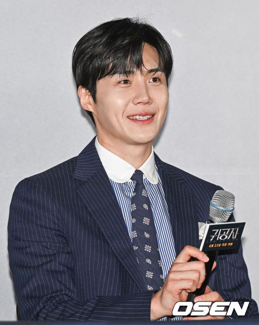 [OSEN=박준형 기자]배우 김선호가 미소 짓고 있다.  2023.06.08 /  soul1014@osen.co.kr