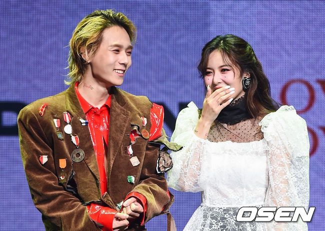 [OSEN=박준형 기자]현아와 던이 포즈를 취하고 있다. / soul1014@osen.co.kr