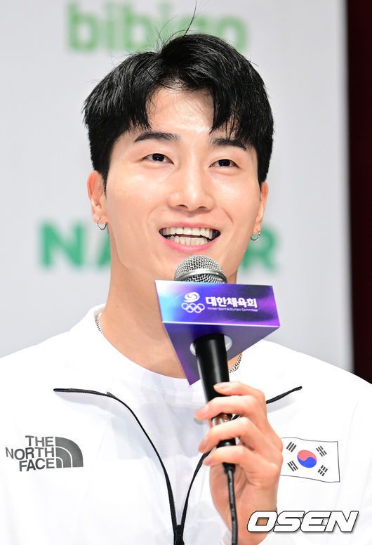 [OSEN=진천, 김성락 기자] 24일 오전 충북 진천선수촌에서 2022 항저우아시아경기대회 D-30 미디어데이 행사가 열렸다. 브레이킹 김헌우가 취재진의 질문에 대답하고 있다. 2023.08.24 /ksl0919@osen.co.kr