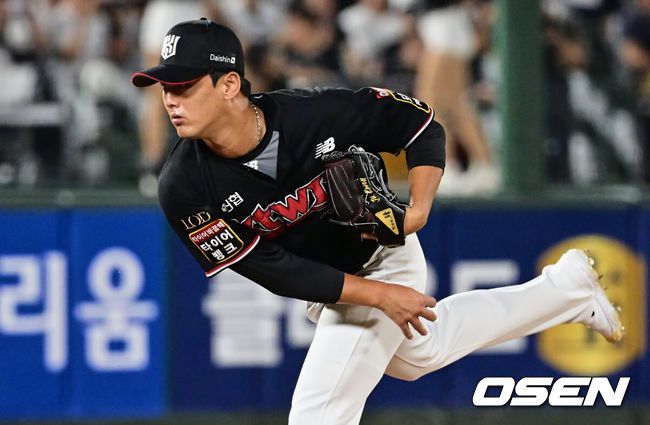 [OSEN=부산, 이석우 기자]  KT 위즈 주권 012 2023.08.26 / foto0307@osen.co.kr