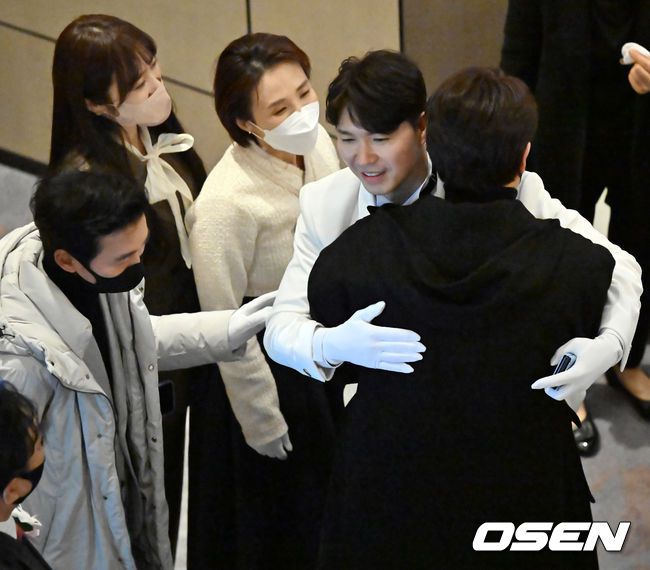 [OSEN=민경훈 기자]신랑 박수홍이 하객들을 맞이하고 있다. 2022.12.23 / rumi@osen.co.kr