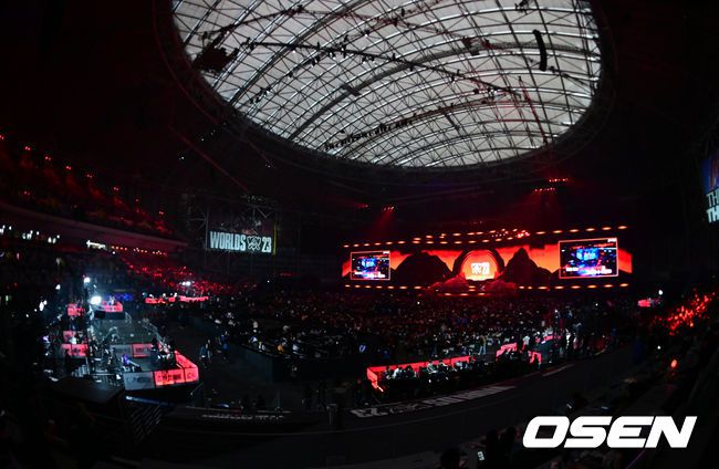 [OSEN=김성락 기자] 19일 오후 서울 구로구 고척스카이돔에서  '2023 LoL 월드 챔피언십' 결승전 T1과 웨이보의 경기가 열렸다. 롤드컵 결승전 경기가 펼쳐질 고척 스카이돔. 2023.11.19 / ksl0919@osen.co.kr