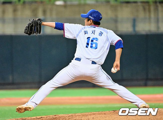 [OSEN=포항, 이석우 기자]삼성 라이온즈 최지광이 역투하고 있다. 2023.07.06 / foto0307@osen.co.kr