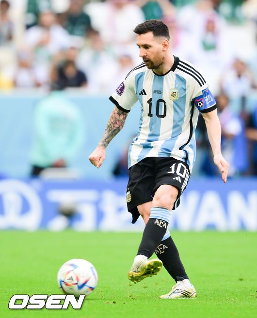 [OSEN=루사일(카타르), 박준형 기자]전반 아르헨티나 메시가 PK 선제골을 넣고 있다.  2022.11.22 / soul1014@osen.co.kr
