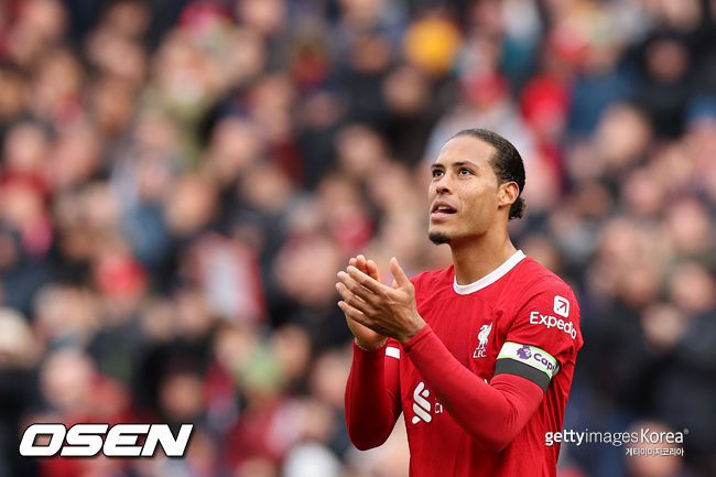 LONDON, ENGLAND - OCTOBER 19: during the Premier League match between Tottenham Hotspur and Watford FC at Tottenham Hotspur Stadium on October 19, 2019 in London, United Kingdom. (Photo by Catherine Ivill/Getty Images)