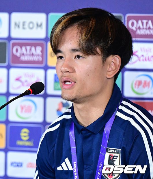 [OSEN=도하(카타르), 지형준 기자] 일본 축구국가대표팀 구보 다케후사가 30일(현지시간) 카타르 도하 메인미디어센터(MMC)에서 열린 공식 기자회견에 참석해 질문에 답을 하고 있다. 2024.01.30 / jpnews.osen.co.kr