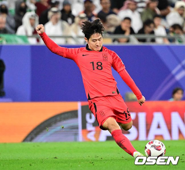 [OSEN=알라이얀(카타르), 지형준 기자]전반 대한민국 이강인이 강슛을 날리고 있다. 2024.01.31 / jpnews.osen.co.kr