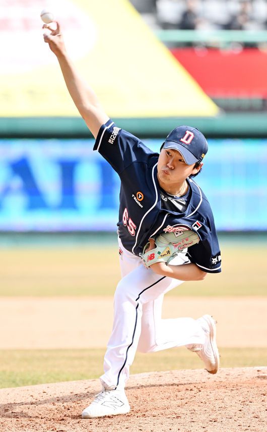 [OSEN=민경훈 기자] 두산 정철원. 2024.03.16 / rumi@osen.co.kr